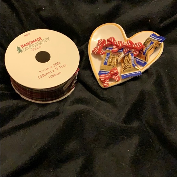 HOLIDAY TIME HANDMADE 🎀 RIBBON - Picture 3 of 3